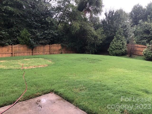 Building Photo - Spacious 5-Bedroom, 3-Bathroom Home Ideal ...