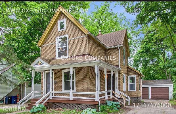 Primary Photo - 1224 Prospect St