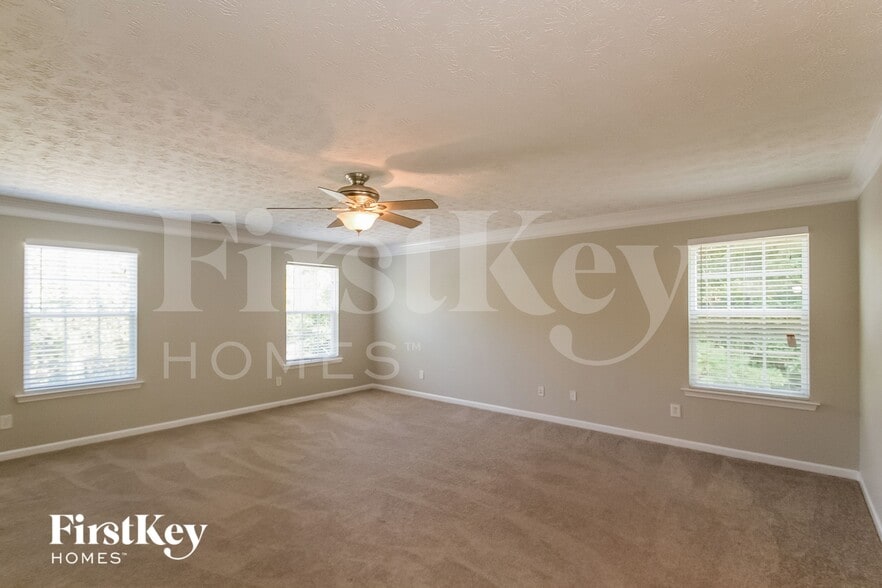 Building Photo - 3545 Bridgeshaw Dr