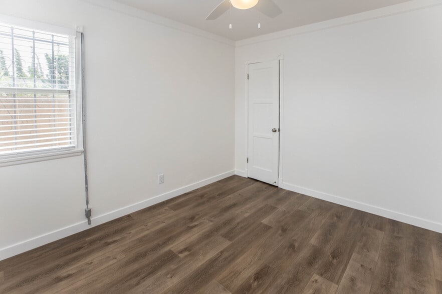 Building Photo - 740 Flower Ave
