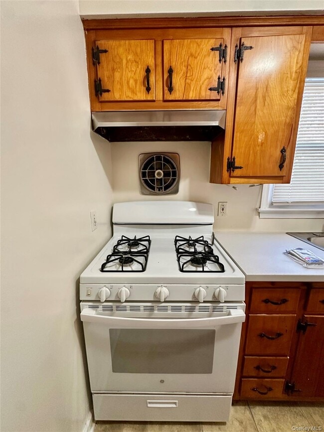 Building Photo - 174 Orange Ave