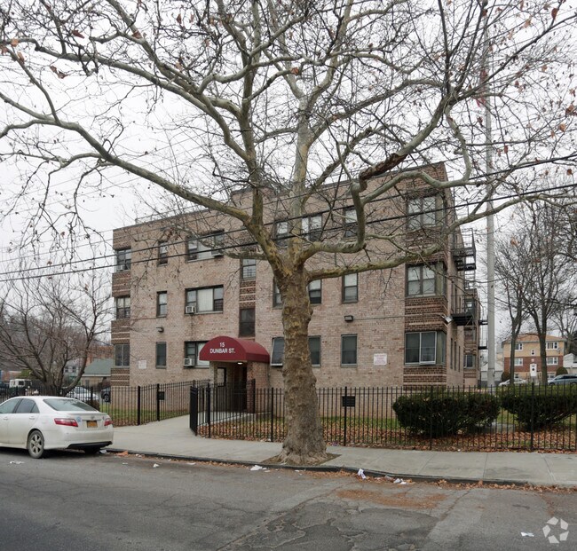 Building Photo - 15 Dunbar St