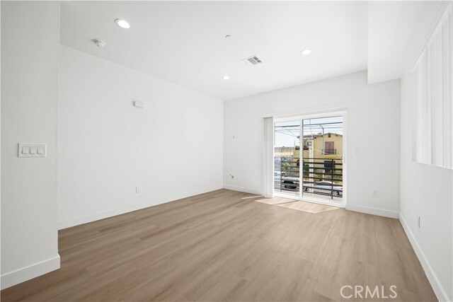 Building Photo - 1039 W 43rd St