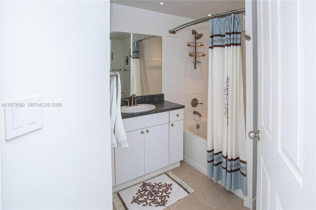 Building Photo - 9172 Collins Ave