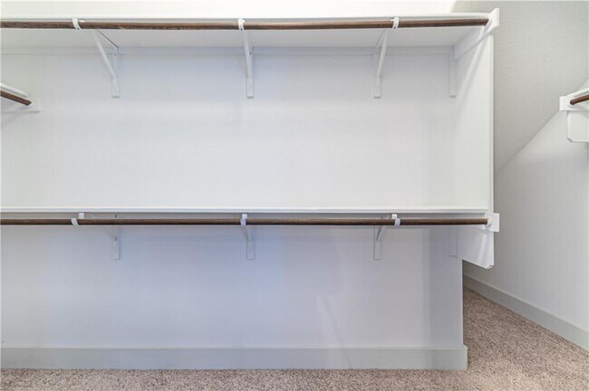 Building Photo - 1410 Casa Dr