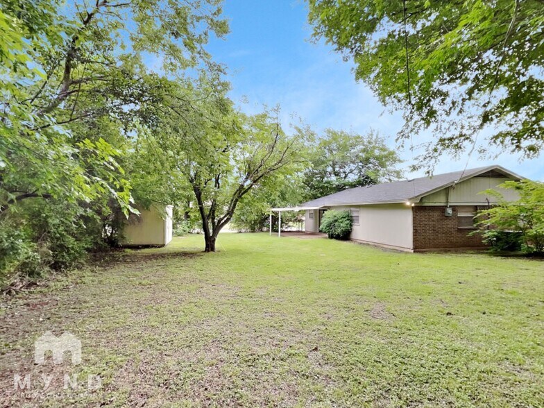 Building Photo - 7000 Shiloh Ct