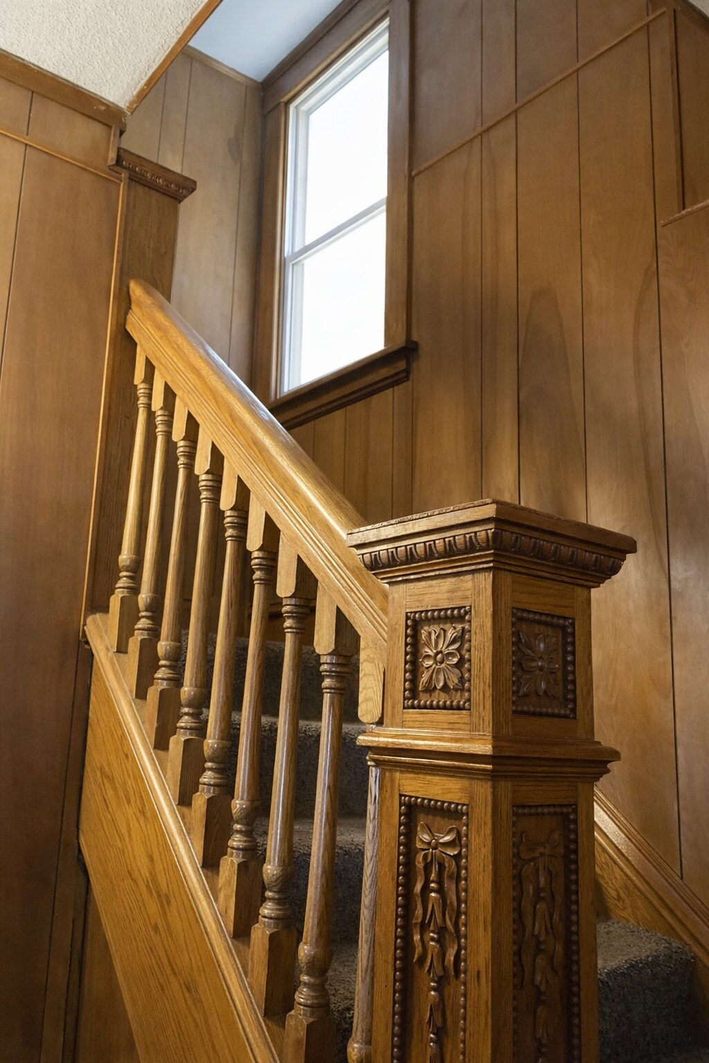 Building Photo - 1478 Van Buren Ave