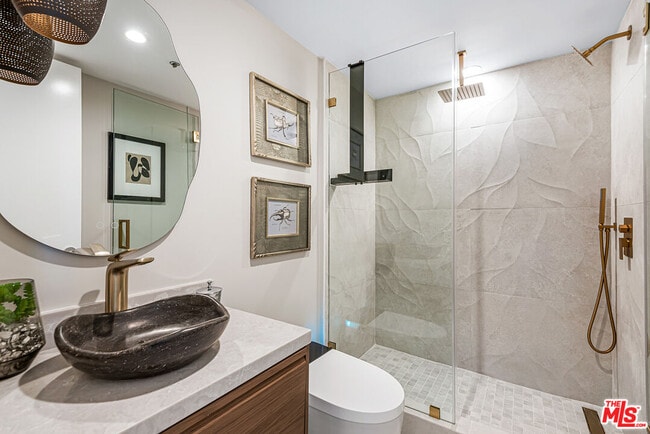 Building Photo - 10550 Wilshire Blvd