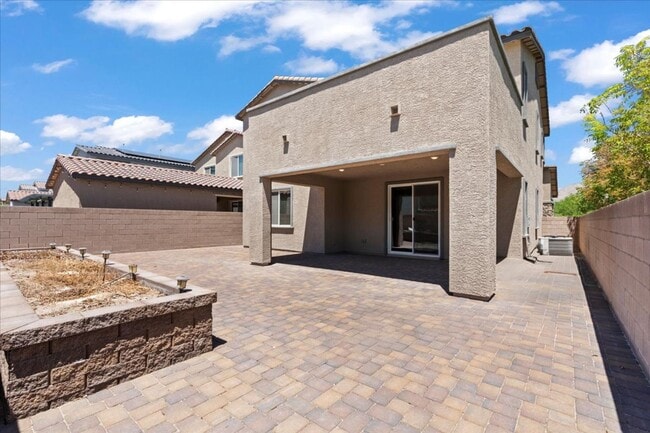 Building Photo - Spacious 5-bedroom home in gated community