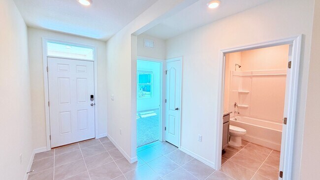 Building Photo - Brand New 3BR Home in Haines City | Washer & Dryer + HOA Community