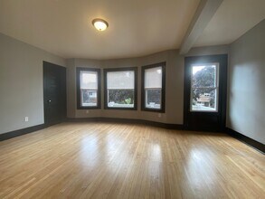 Building Photo - Maryland Upper near UWM