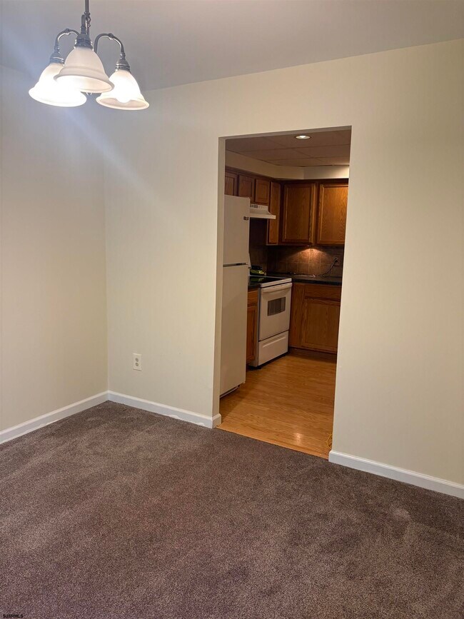 Building Photo - 2705 Goldenrod Ct