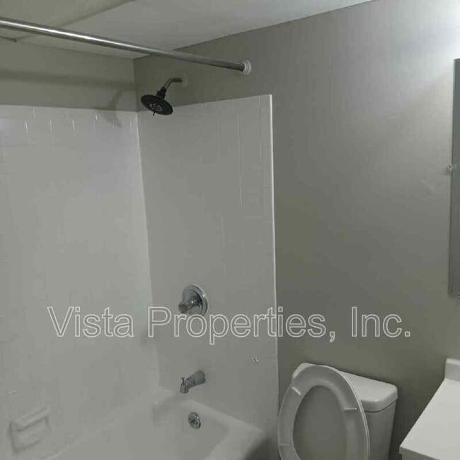 Building Photo - 1603 Gagel Ave