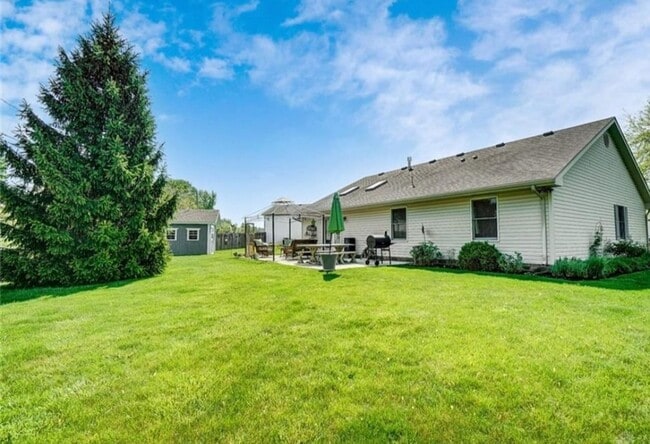 Building Photo - 3-bedroom 2 Full Bath Ranch Home