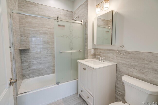 Building Photo - 110 New York Ave