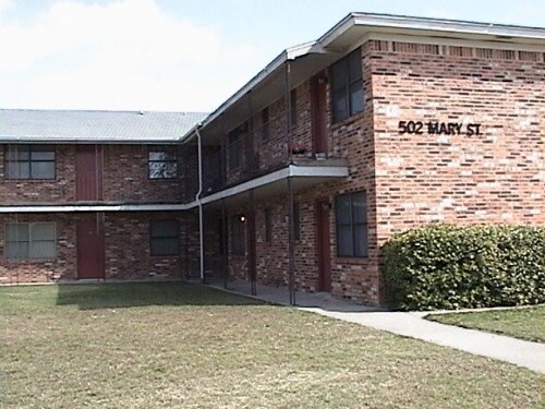 Building Photo - 402 Mary St