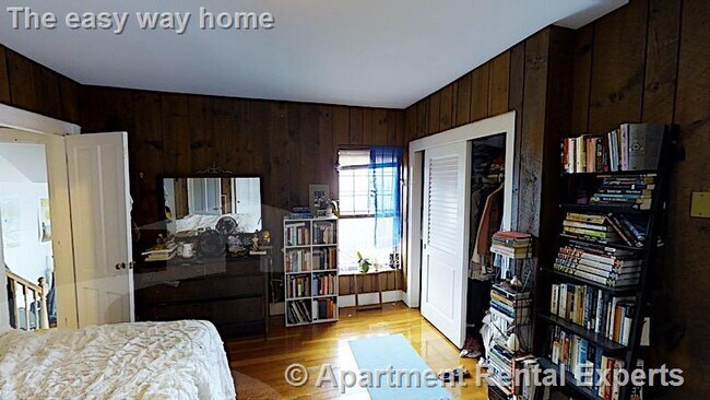 Building Photo - 60 Atherton St