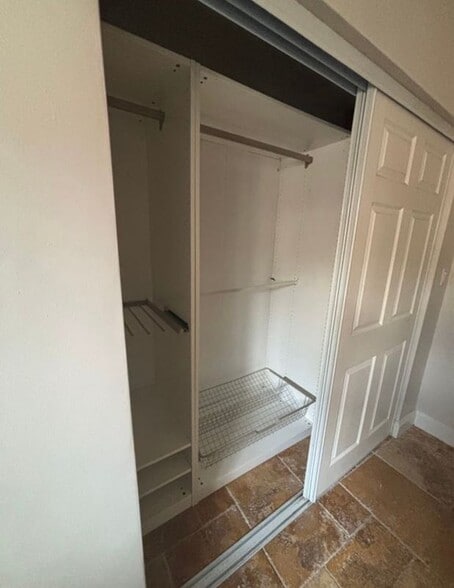 Building Photo - 6063 SW 27th St