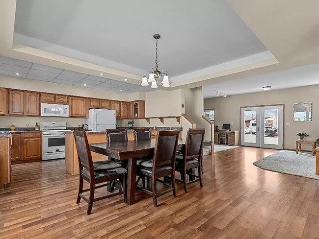 Building Photo - 225 Prospect St