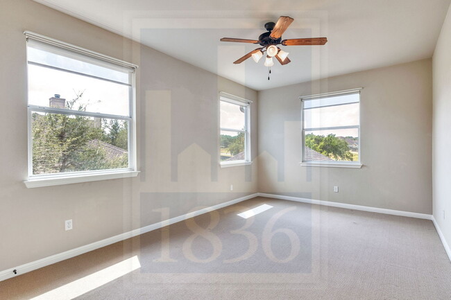 Building Photo - 150 Abbey Dr