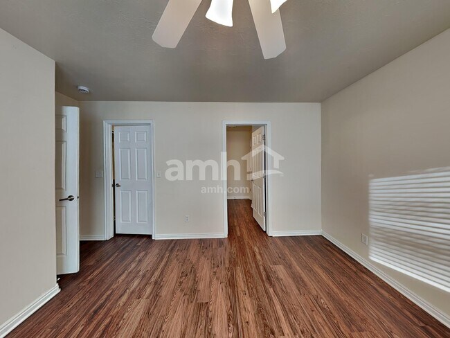 Building Photo - 196 Sam Gates Rd