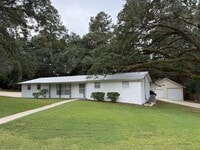 Building Photo - 1601 Salmon Dr