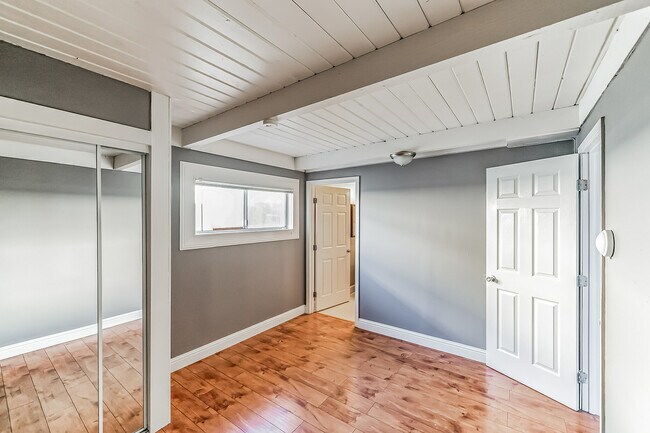 Building Photo - 24488 Edith St