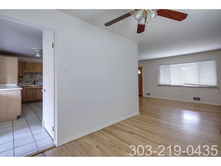 Building Photo - 2800 S Holly Plz