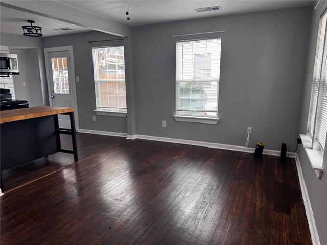 Building Photo - 3914 Shelley Blvd