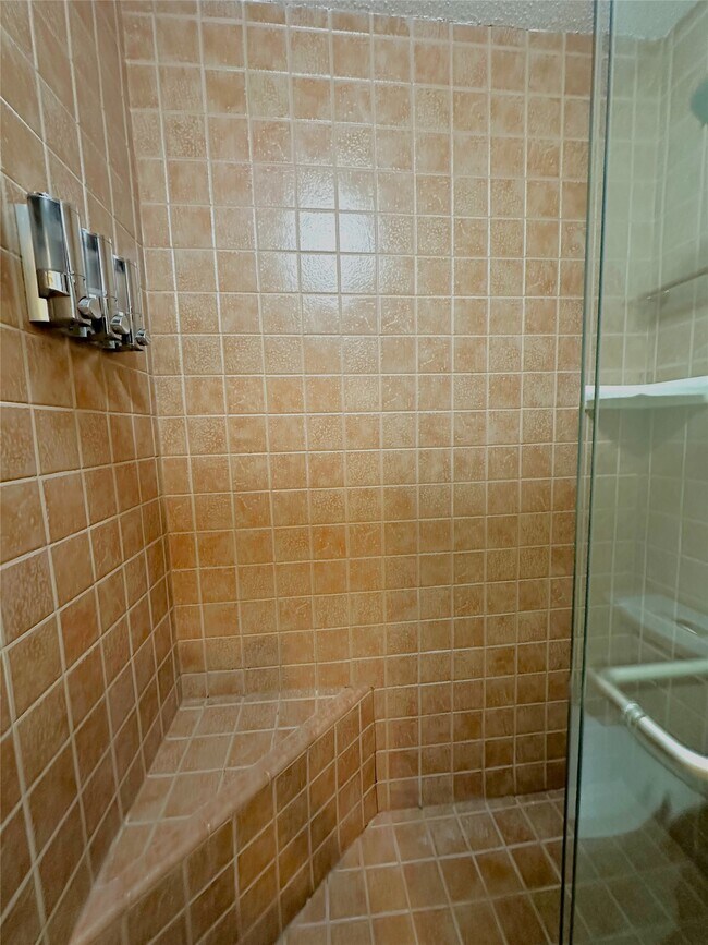 Building Photo - 11711 Memorial Dr