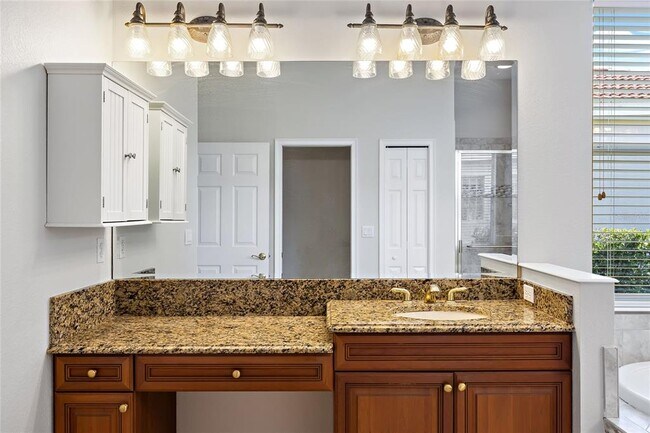 Building Photo - 134 Savona Way