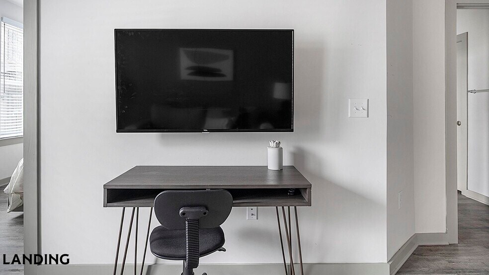 Building Photo - 2165 Nolensville Pk