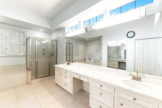 Building Photo - 86 Heathrow Ln