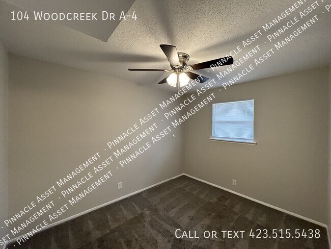 Building Photo - 104 Woodcreek Rd