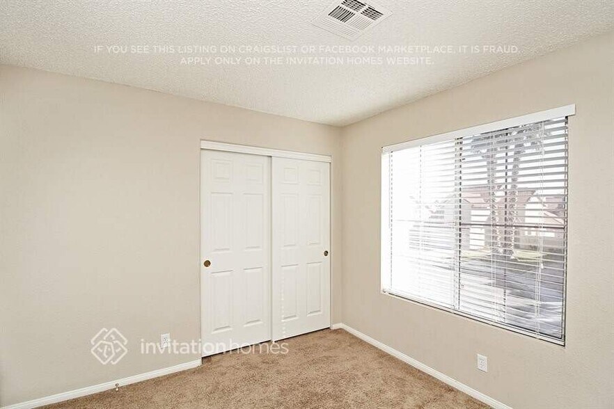 Building Photo - 3301 Hyannis Cir