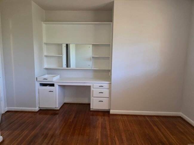 Building Photo - 15 Cliffwood Cir