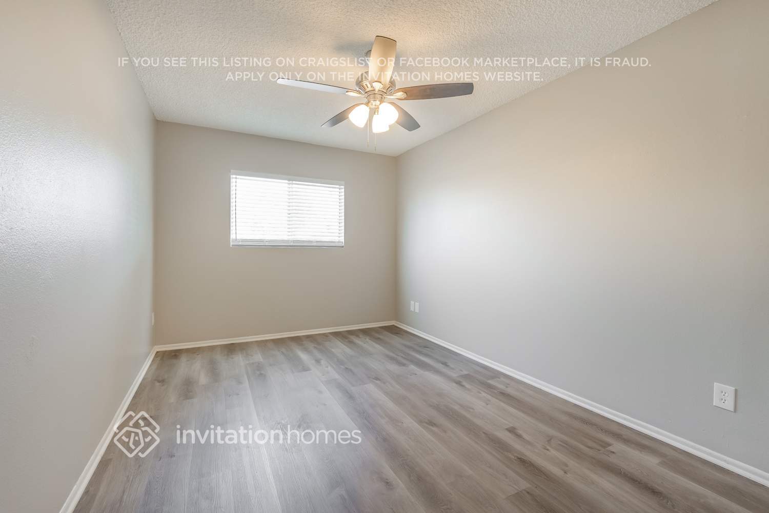 Building Photo - 3223 W Acapulco Ln