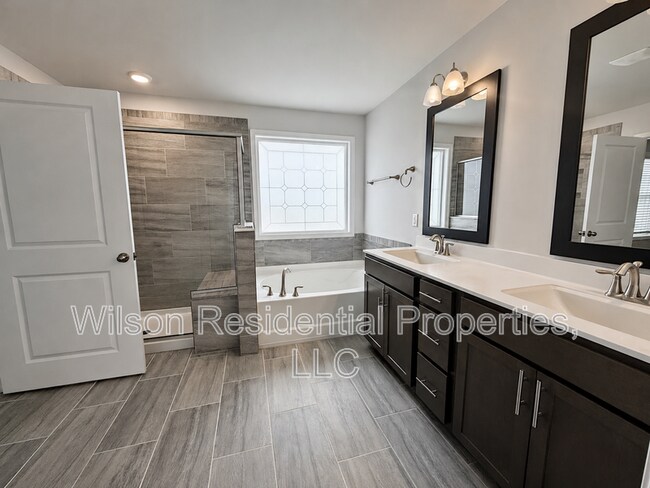 Building Photo - 216 Stamm Dr