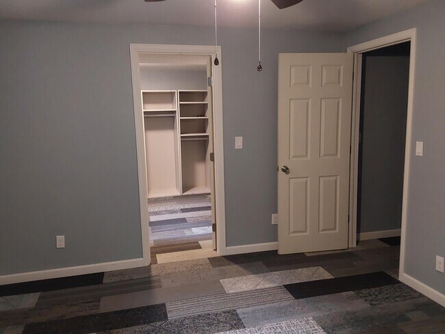 Building Photo - 2201 12th St