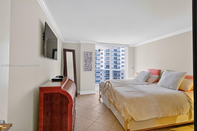 Building Photo - 2401 Collins Ave
