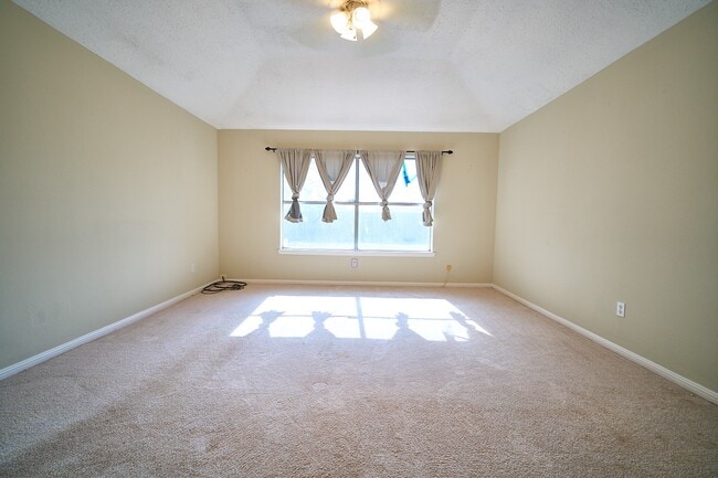 Building Photo - 13407 Nantucket Dr