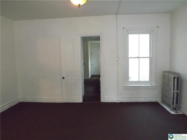 Building Photo - 209 N 11th St