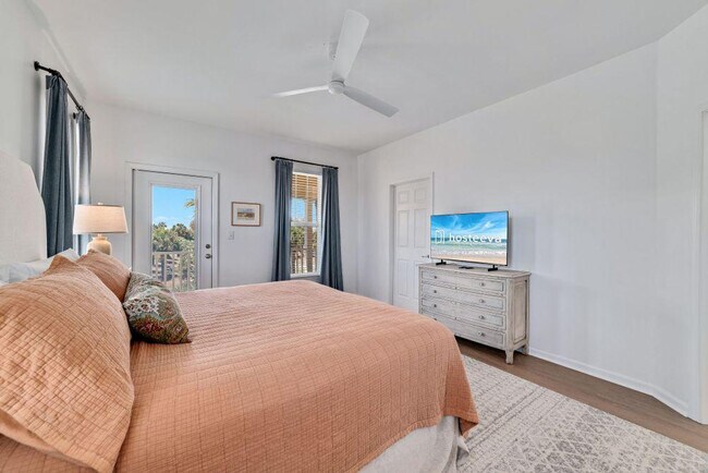 Building Photo - 9343 Marigot Promenade