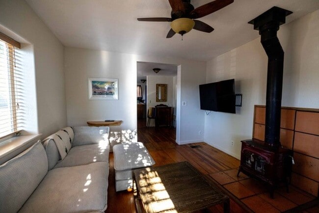 Building Photo - Modern Comfort with Fireplace & Yard | 2BR...