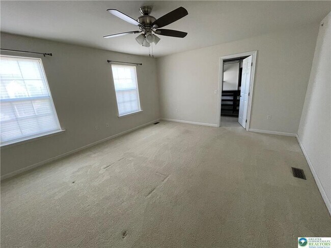 Building Photo - 1350 Caspian St