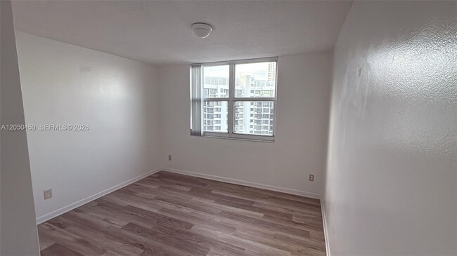 Building Photo - 770 Claughton Island Dr