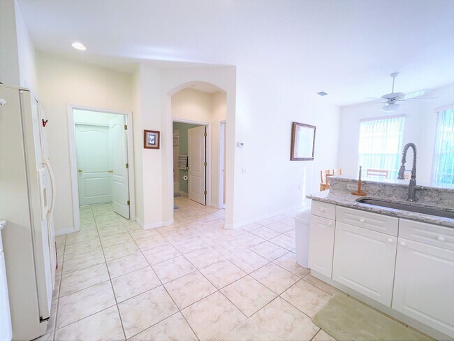 Building Photo - 1842 San Trovaso Way