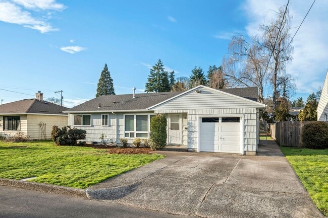 Building Photo - 330 E Jersey St