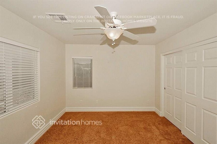 Building Photo - 6685 Aviston St