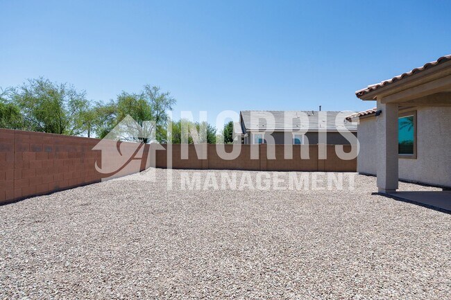 Building Photo - Beautiful Home in Villago